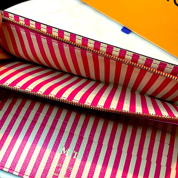 LOUIS VUITTON ZIPPY WALLET MONOGRAM ILLUSTRE TRUNKS 2014 - Picture 9 of 15